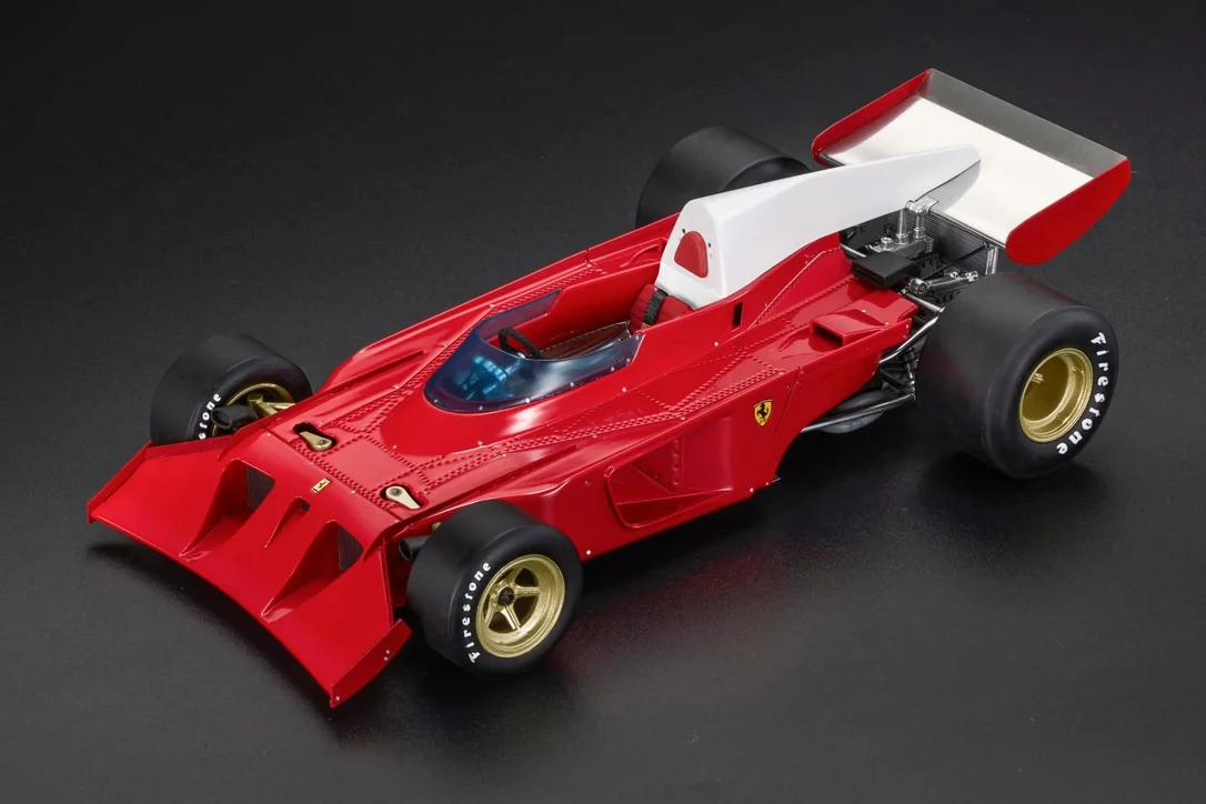 triplecrownmodelstore293940