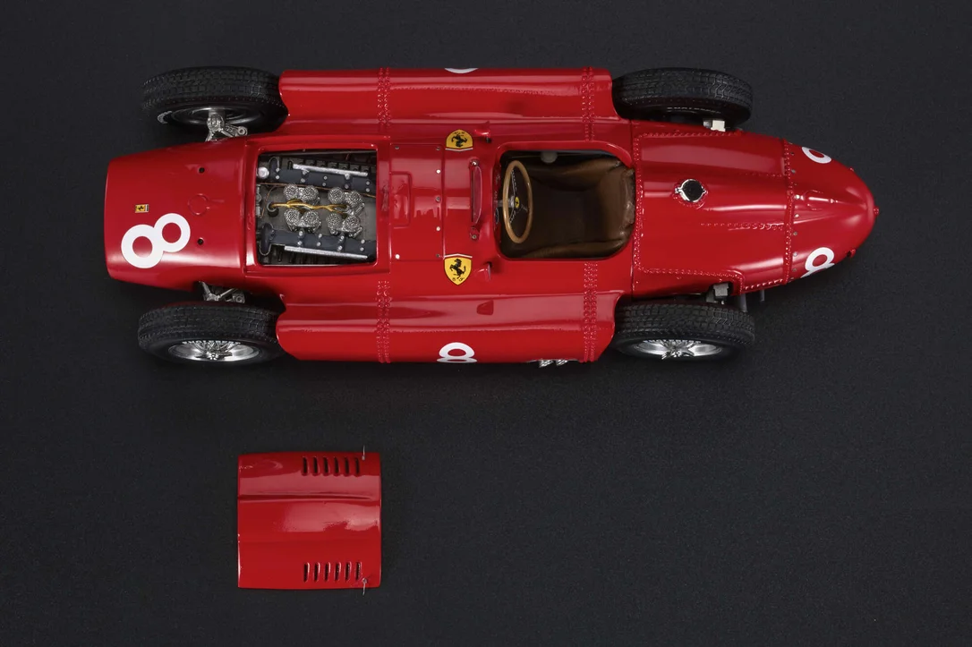 triplecrownmodelstore298441