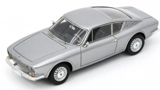 triplecrownmodelstore299938