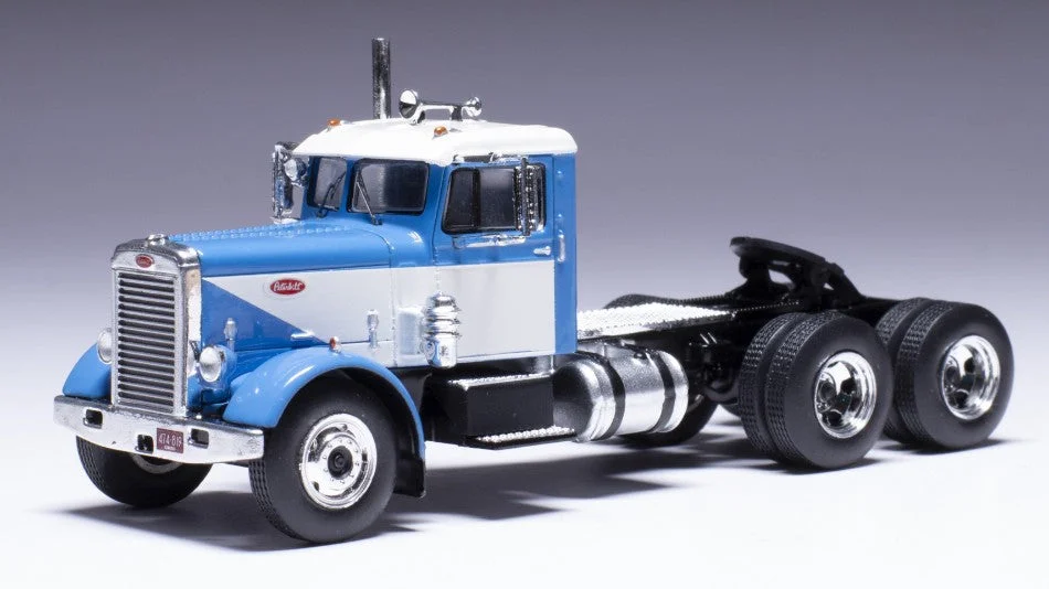 triplecrownmodelstore300043