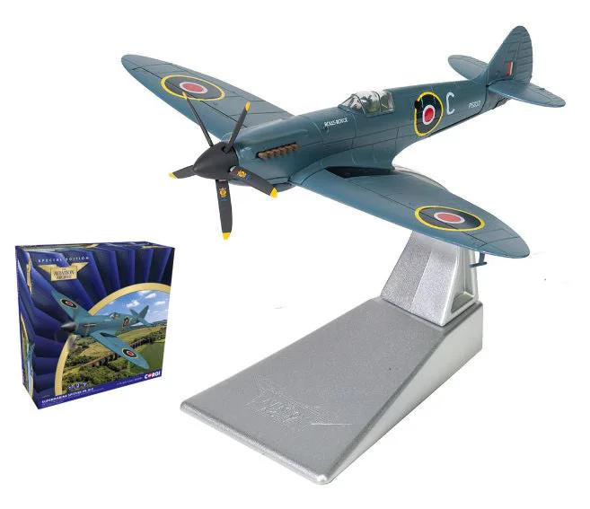 triplecrownmodelstore300972