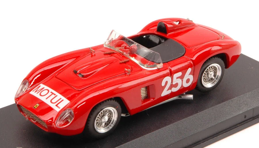 triplecrownmodelstore301750