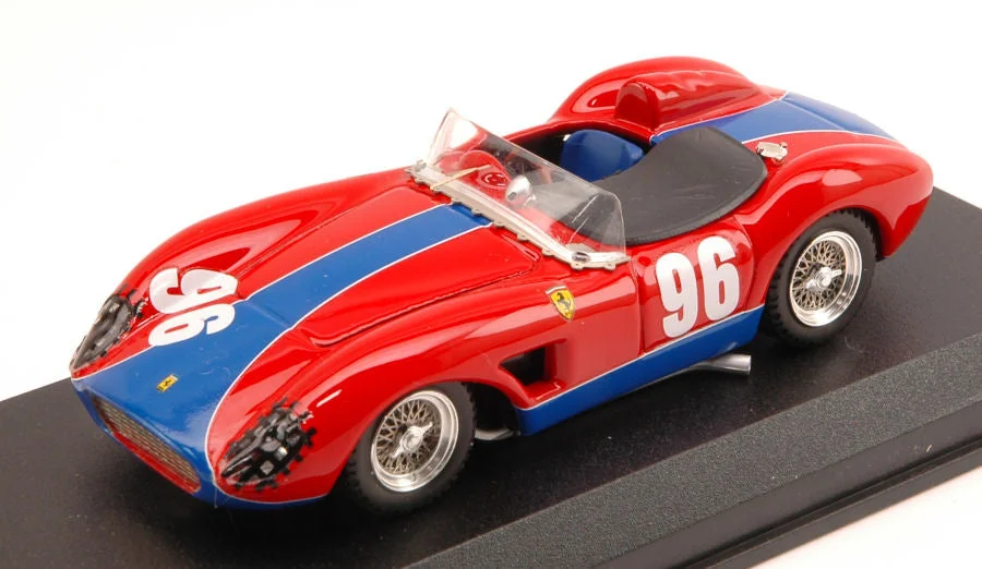 triplecrownmodelstore301877