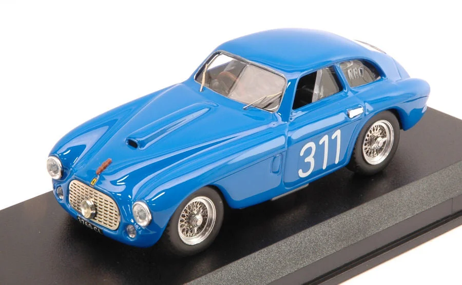 triplecrownmodelstore302180