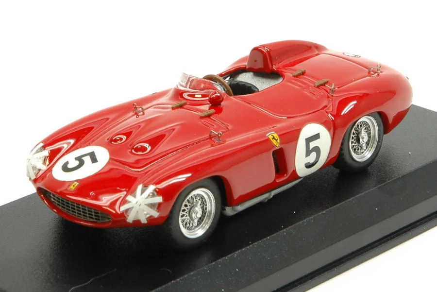 triplecrownmodelstore302268