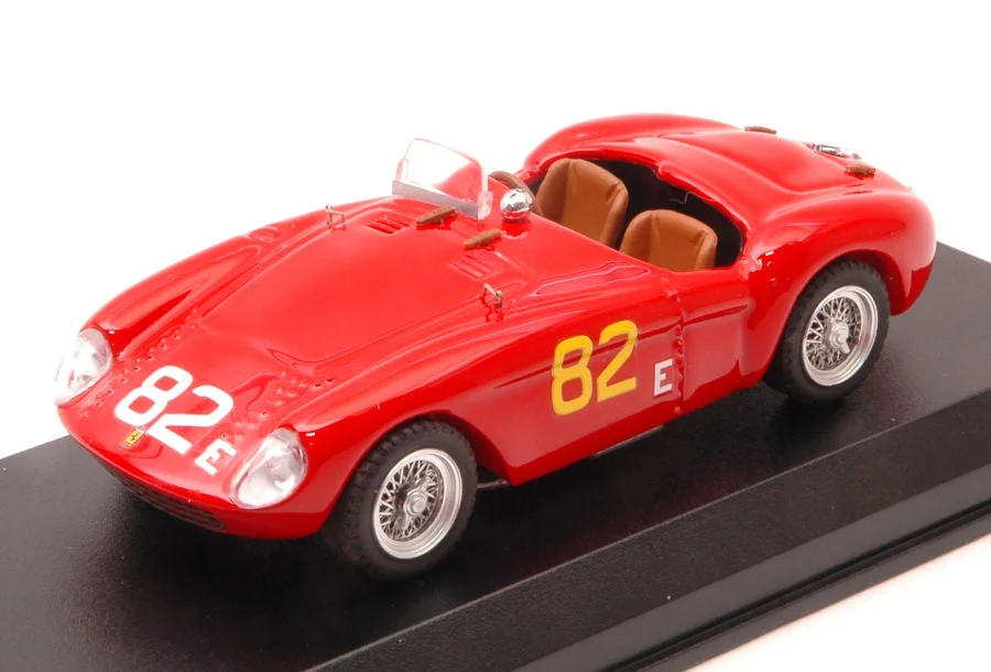 triplecrownmodelstore302300
