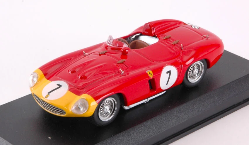 triplecrownmodelstore302413