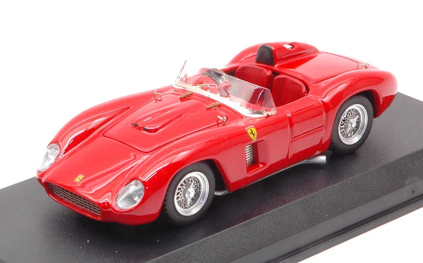 triplecrownmodelstore302477