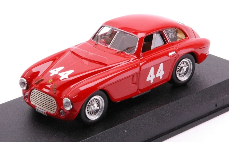 triplecrownmodelstore302535