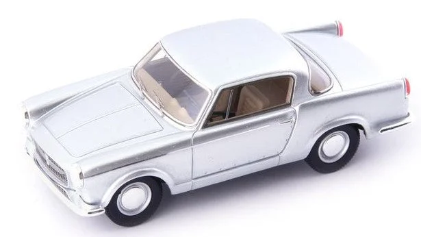 triplecrownmodelstore302757