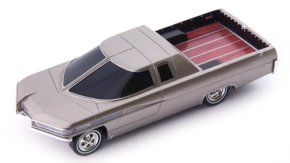 triplecrownmodelstore302836