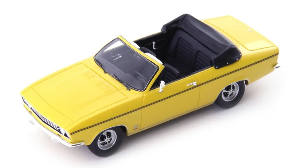 triplecrownmodelstore302998