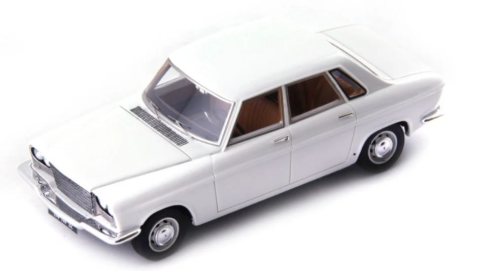 triplecrownmodelstore303008