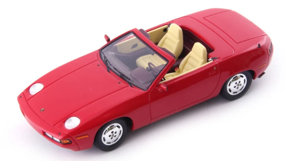 triplecrownmodelstore303027