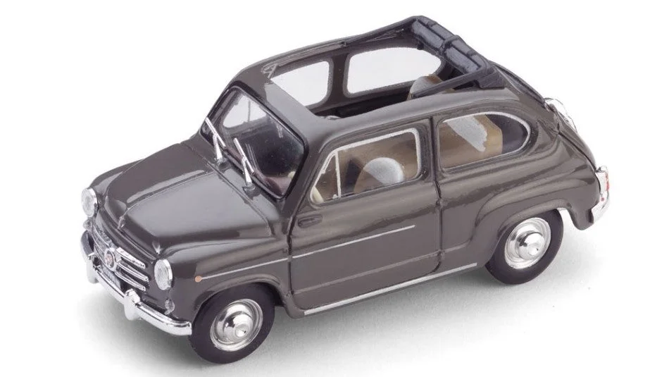 triplecrownmodelstore303647