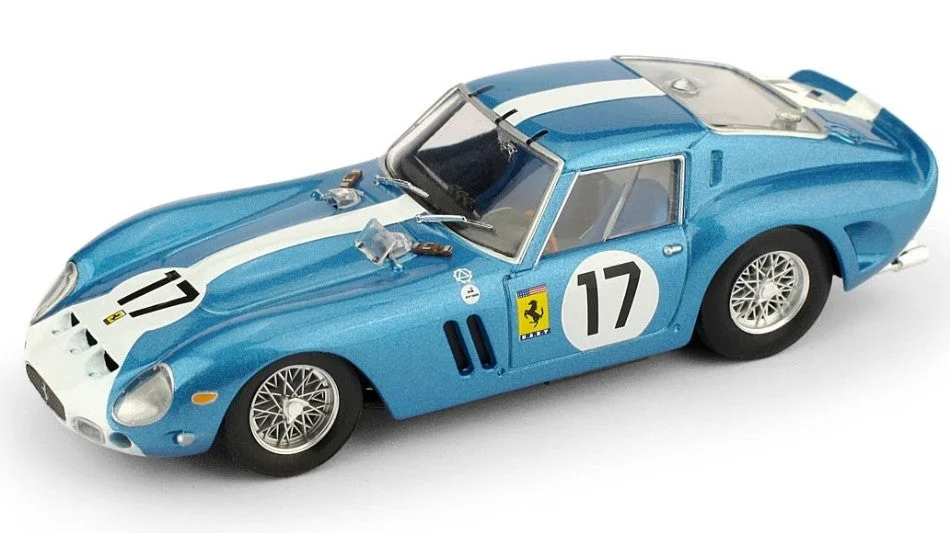 triplecrownmodelstore305474