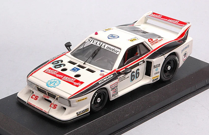 triplecrownmodelstore310192