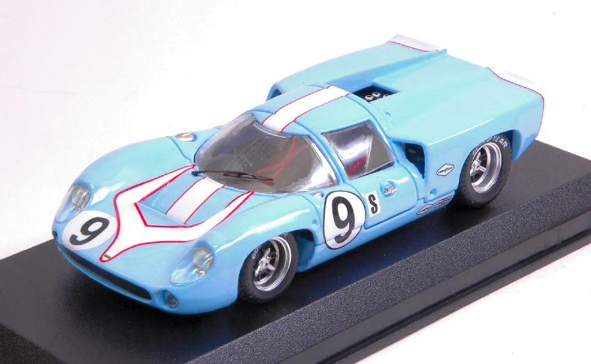 triplecrownmodelstore311257