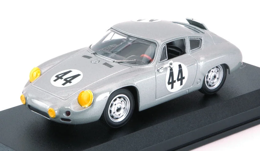 triplecrownmodelstore311959