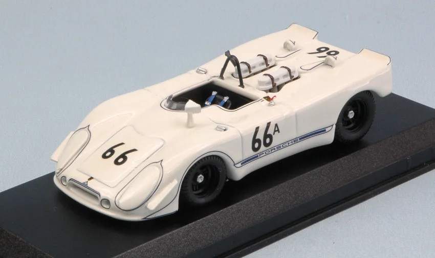 triplecrownmodelstore312295