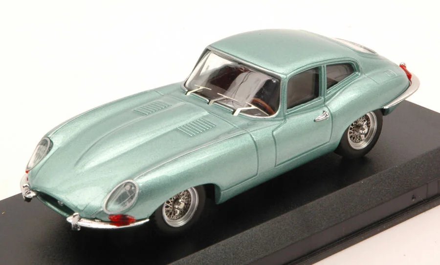 triplecrownmodelstore313899