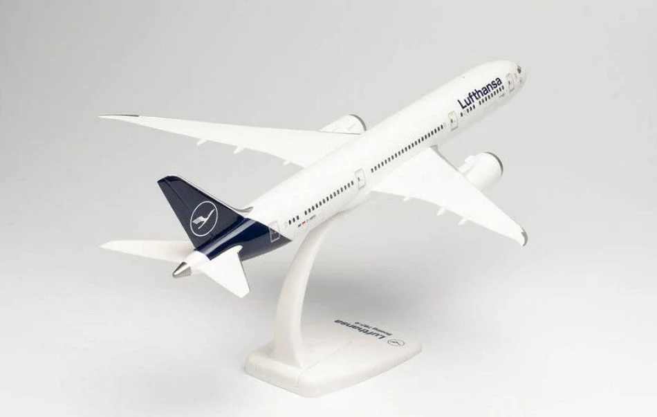 triplecrownmodelstore341642