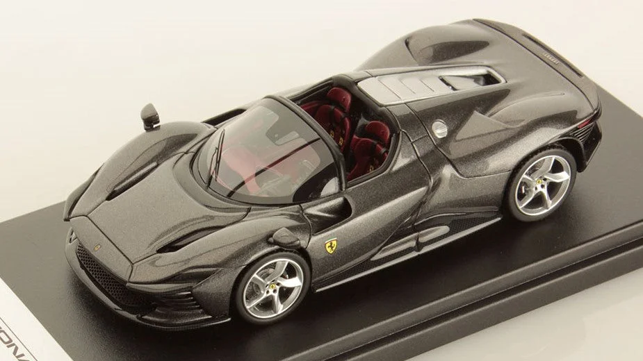 triplecrownmodelstore359407