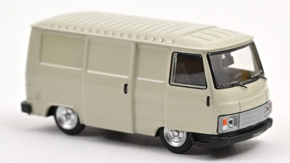 triplecrownmodelstore364336