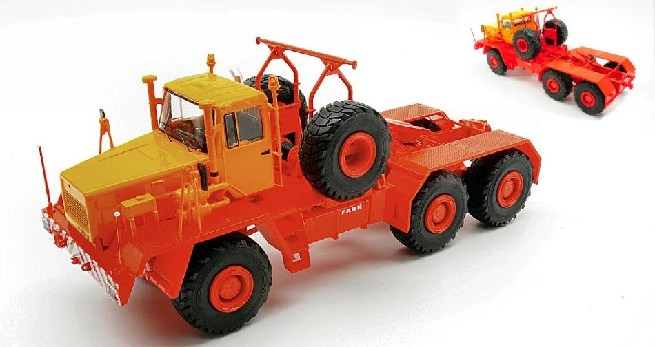 triplecrownmodelstore364861