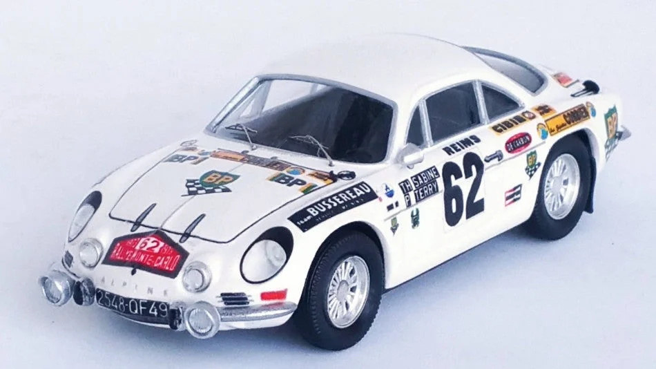 triplecrownmodelstore368875