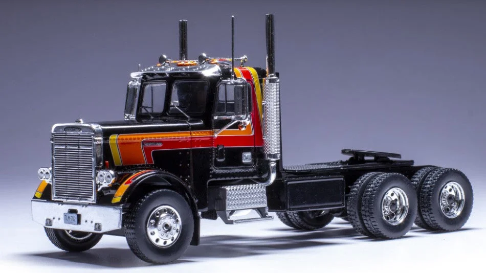 triplecrownmodelstore370268