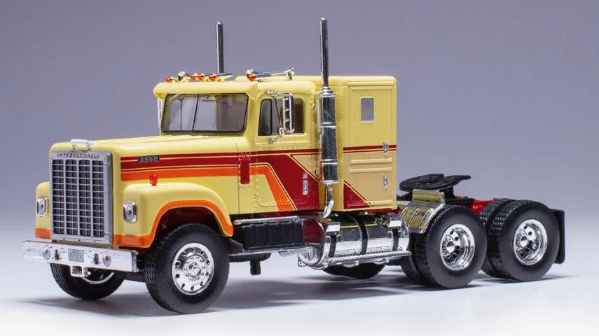 triplecrownmodelstore370342