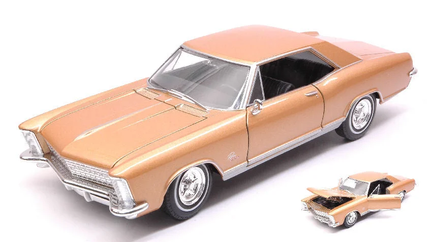 triplecrownmodelstore371680
