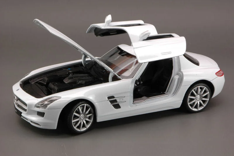 triplecrownmodelstore372181