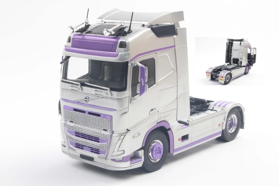 triplecrownmodelstore375529