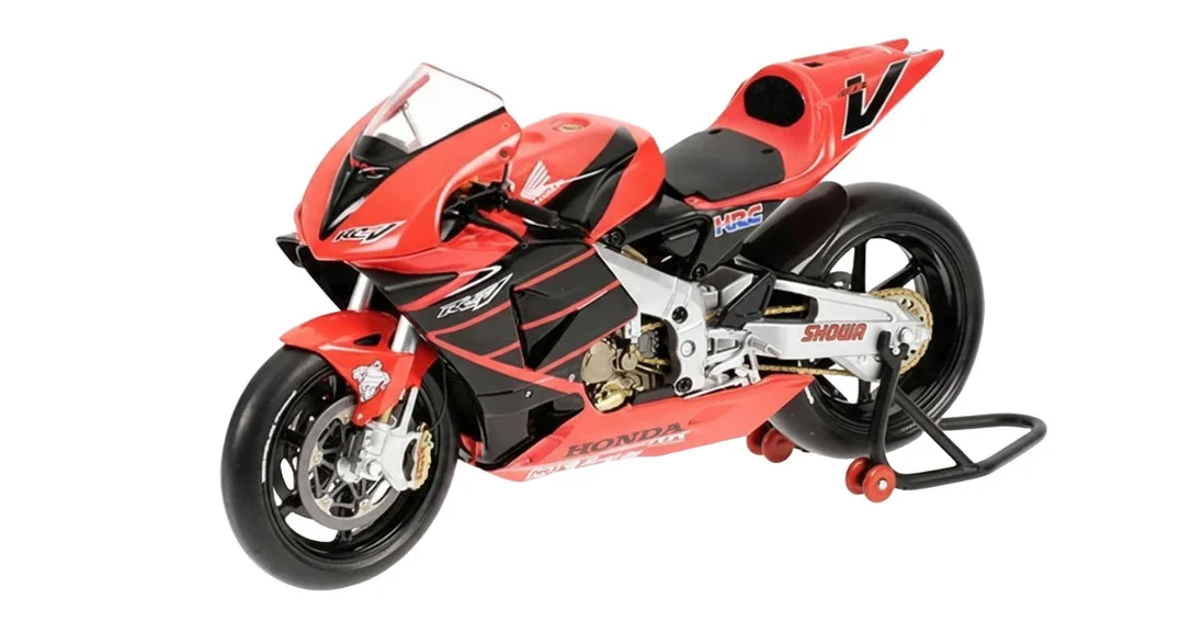 triplecrownmodelstore376526