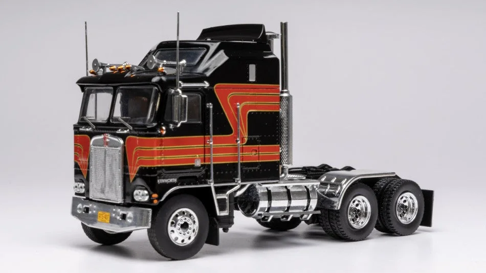 triplecrownmodelstore377195