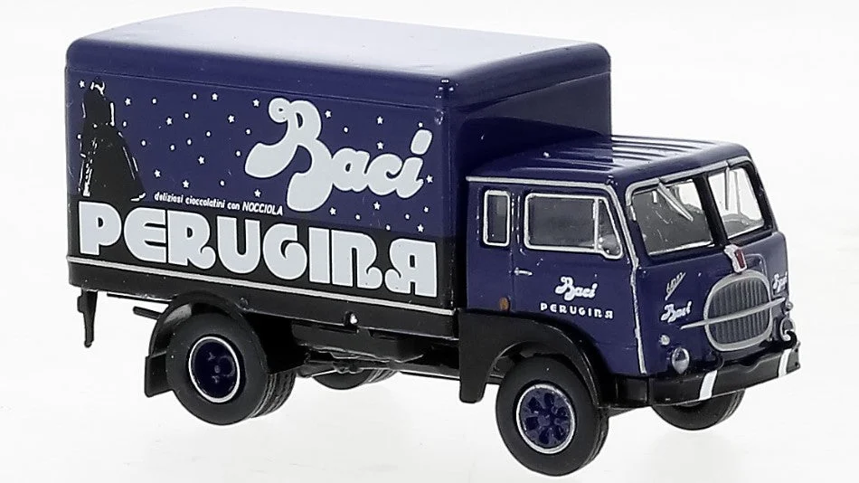 triplecrownmodelstore378824