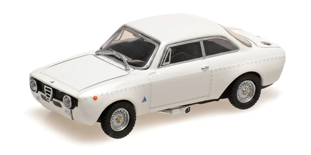 triplecrownmodelstore379032