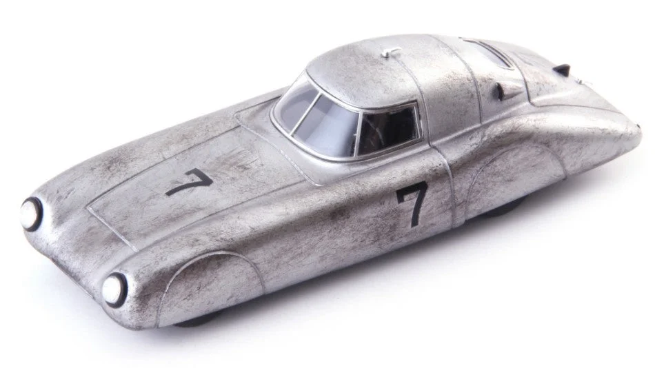 triplecrownmodelstore379066