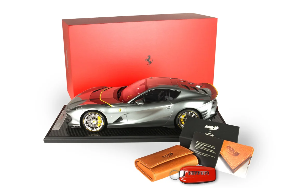 triplecrownmodelstore379914
