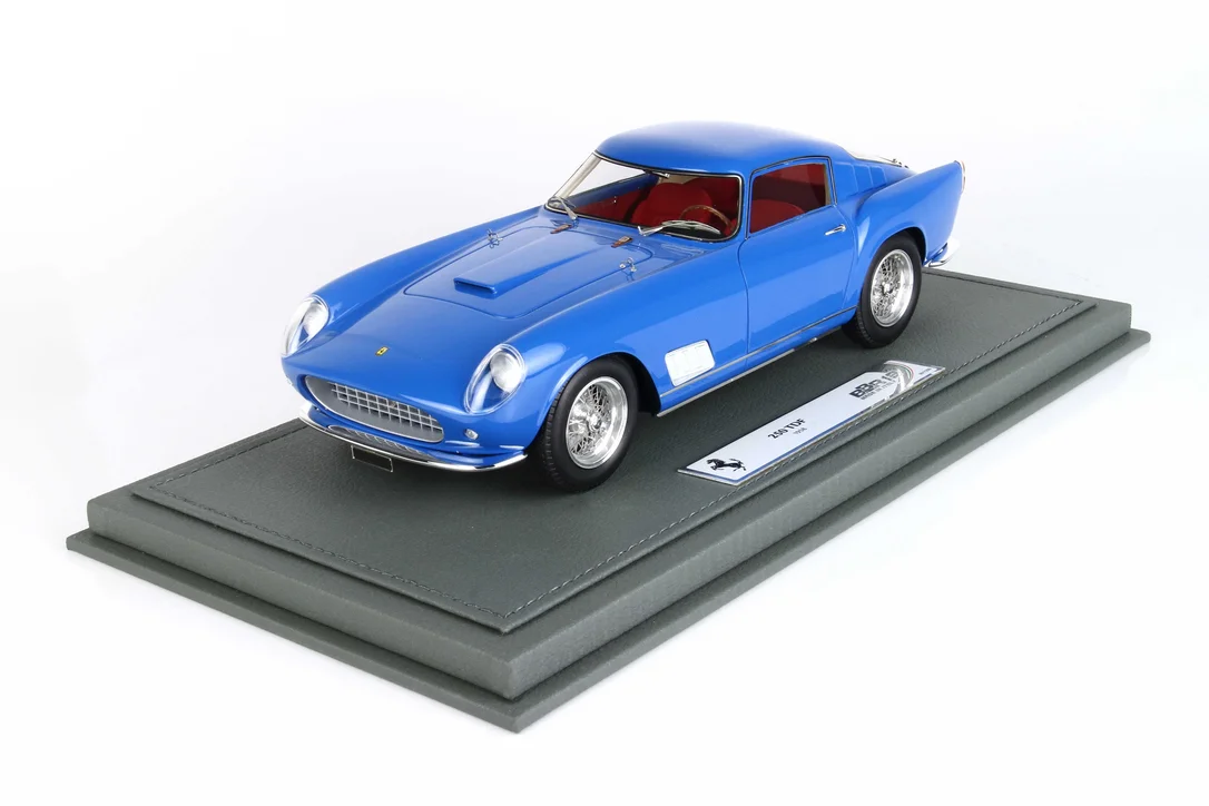 triplecrownmodelstore379926