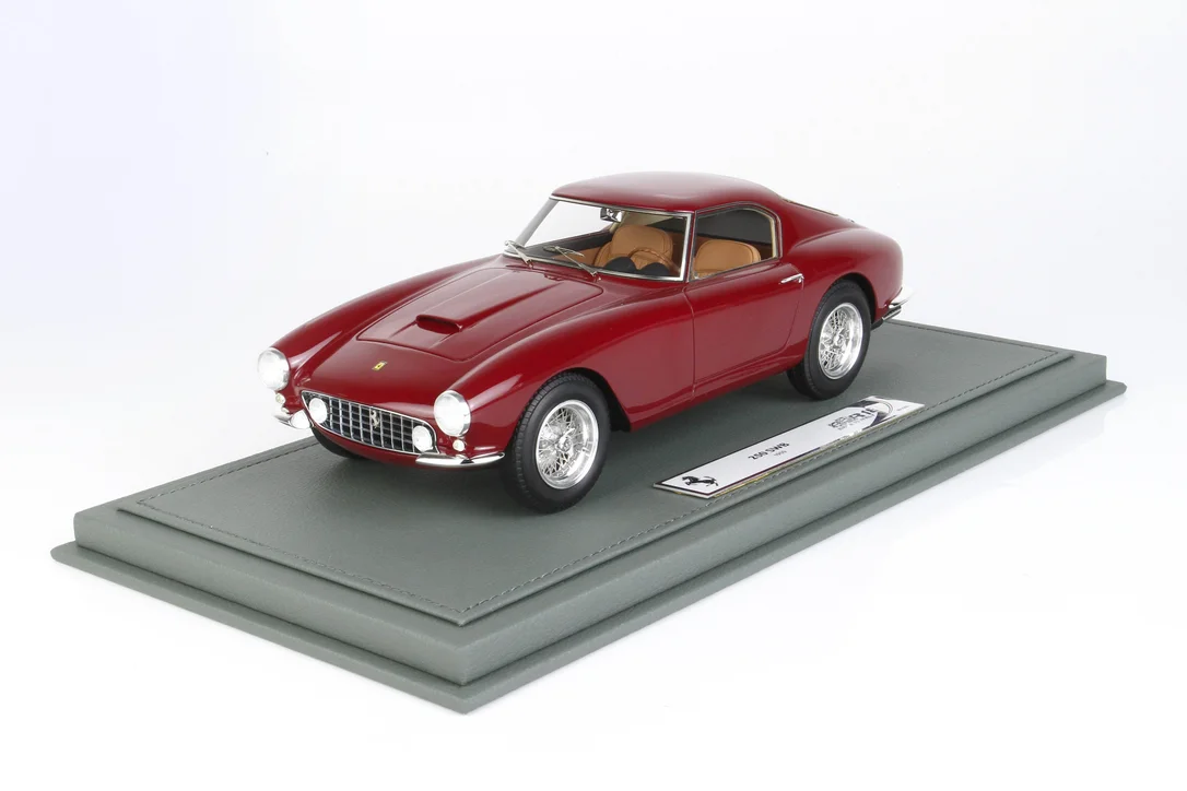 triplecrownmodelstore379954