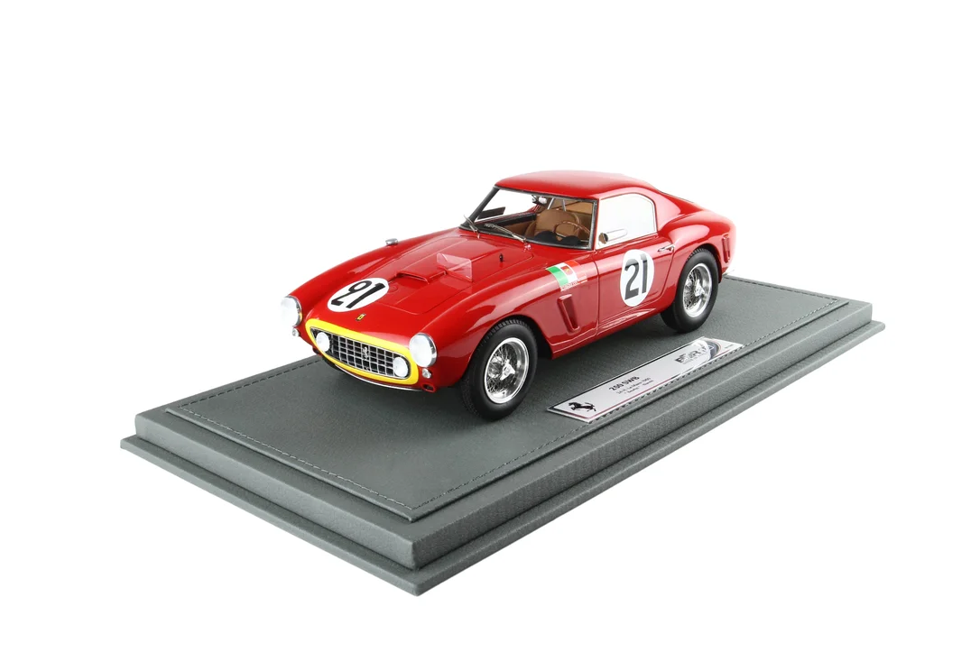 triplecrownmodelstore379971