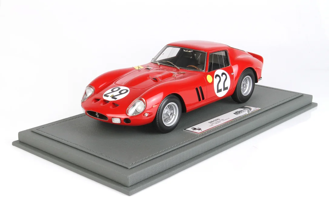 triplecrownmodelstore379972