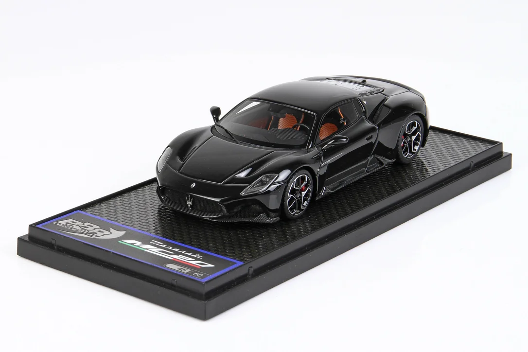 triplecrownmodelstore380094