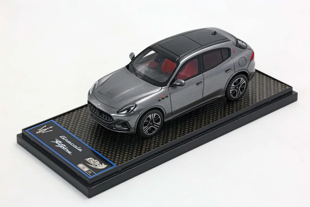 triplecrownmodelstore380134
