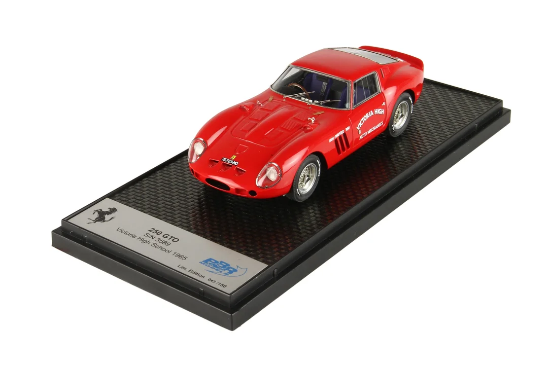 triplecrownmodelstore380185