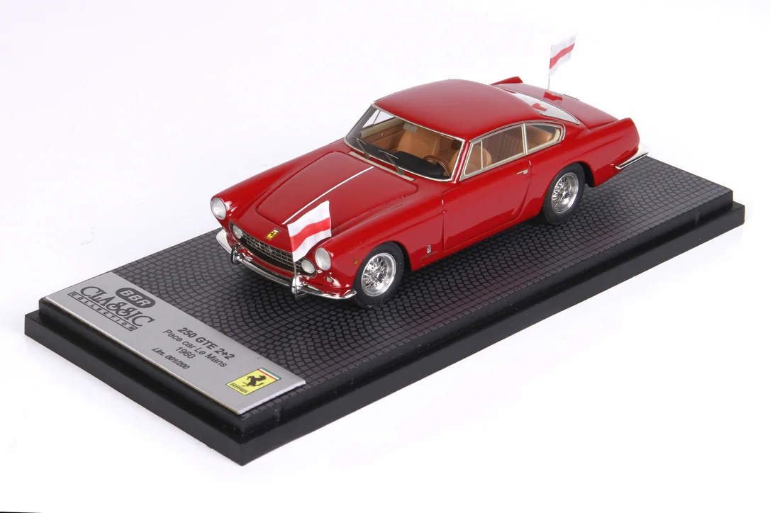 triplecrownmodelstore380187