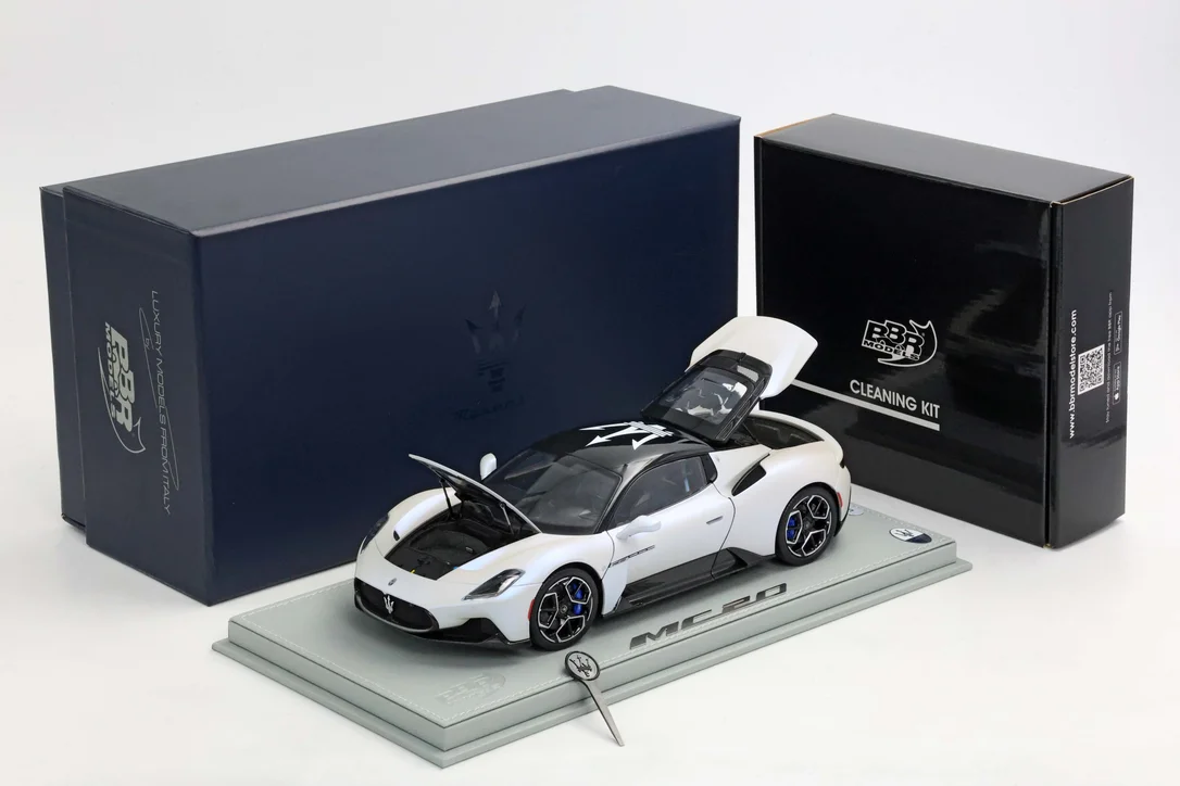 triplecrownmodelstore380198